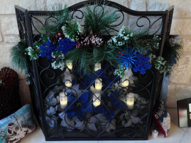 2013-12-14 08-36-24 Pre Christmas Decor.jpg